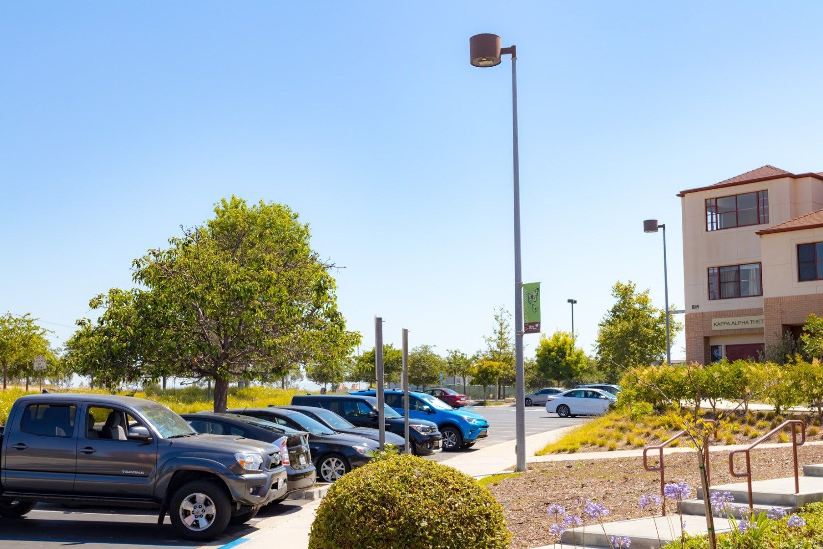 Arroyo Vista 근처 주차장